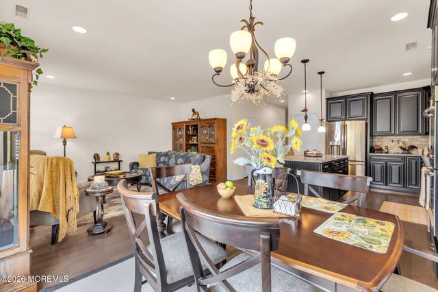31 Mason Drive, Jackson, NJ 08527