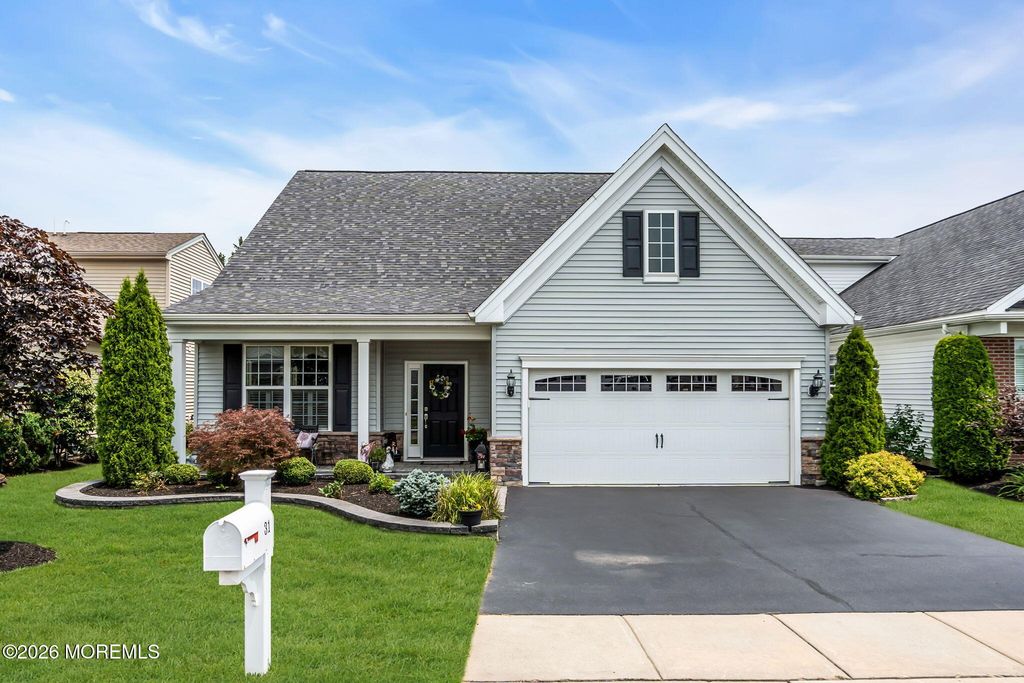 31 Mason Drive, Jackson, NJ 08527