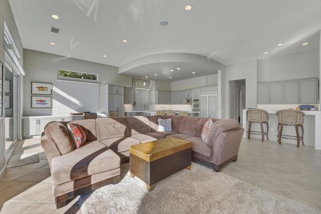 81675 Tiburon Drive, La Quinta, CA 92253