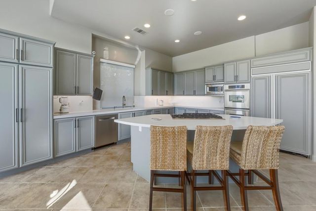 81675 Tiburon Drive, La Quinta, CA 92253