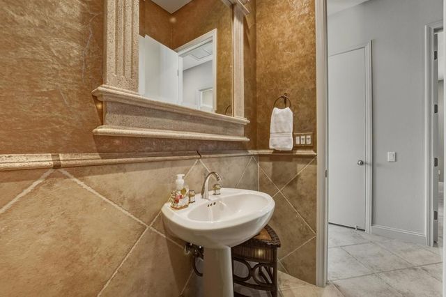 81675 Tiburon Drive, La Quinta, CA 92253