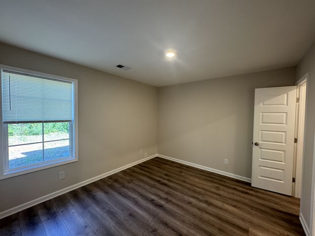205 Mountaindale Dr, Smyrna, TN 37167