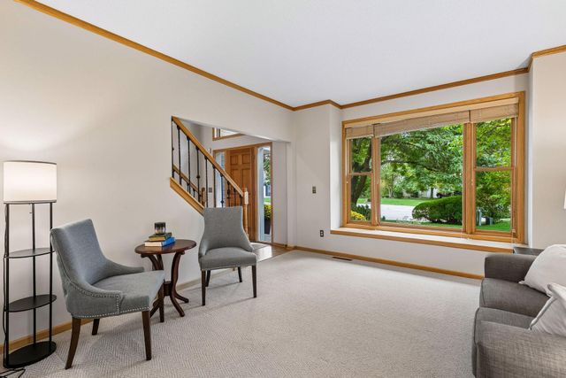 14841 Langdon Place, Eden Prairie, MN 55347