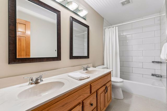14841 Langdon Place, Eden Prairie, MN 55347