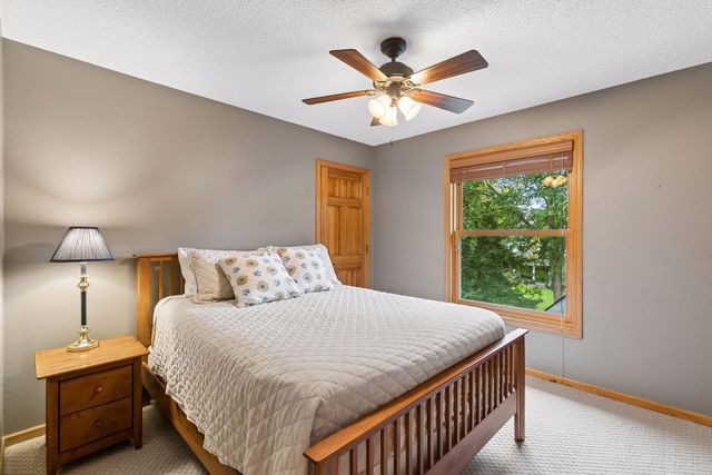 14841 Langdon Place, Eden Prairie, MN 55347