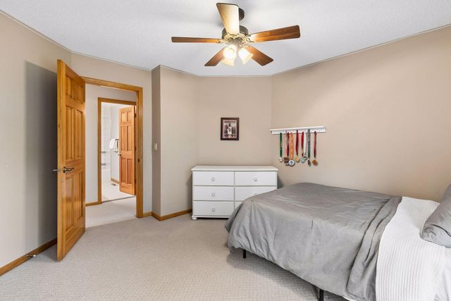 14841 Langdon Place, Eden Prairie, MN 55347