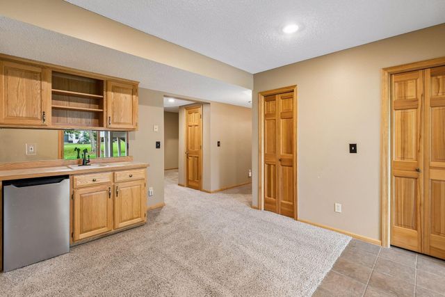14841 Langdon Place, Eden Prairie, MN 55347
