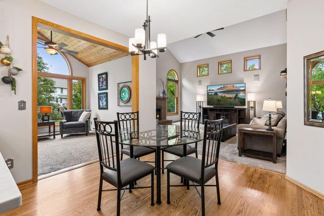 14841 Langdon Place, Eden Prairie, MN 55347