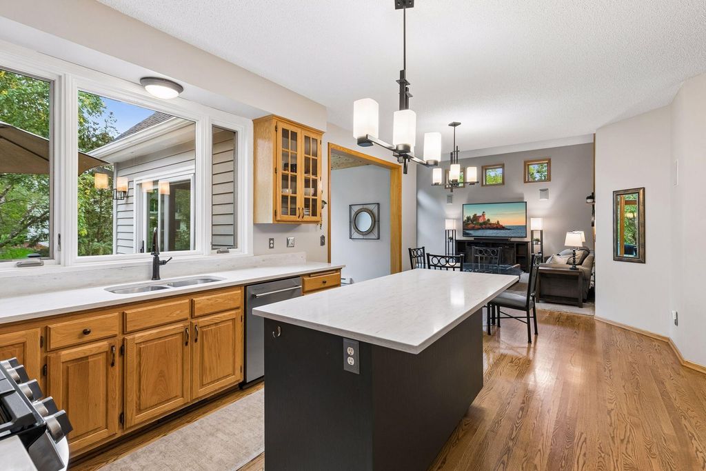 14841 Langdon Place, Eden Prairie, MN 55347 — photo 5