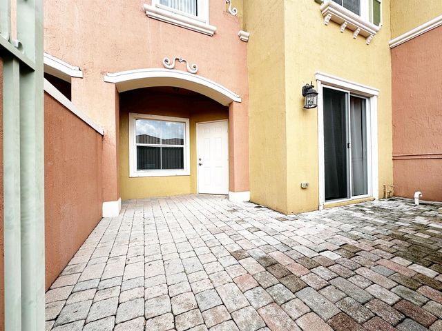 614 SW 106TH Avenue 1507, Pembroke Pines, FL 33025