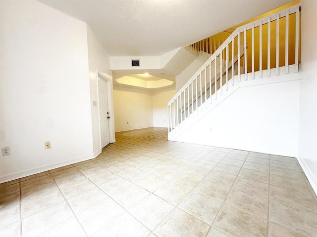 614 SW 106TH Avenue 1507, Pembroke Pines, FL 33025
