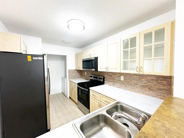 614 SW 106TH Avenue 1507, Pembroke Pines, FL 33025