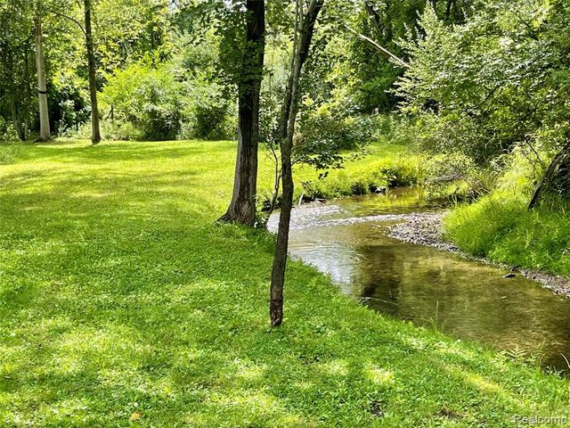 7330 W Gates Street, Bruce, MI 48065