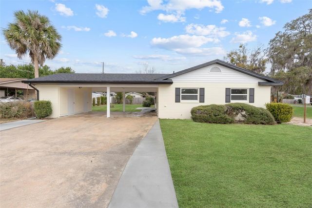 1310 E CROOKED LAKE DRIVE, Eustis, FL 32726