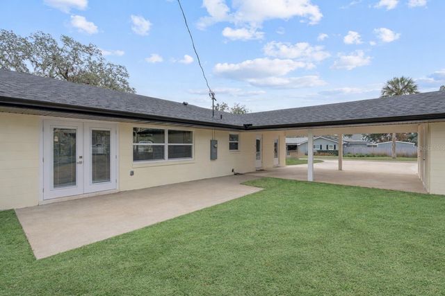 1310 E CROOKED LAKE DRIVE, Eustis, FL 32726