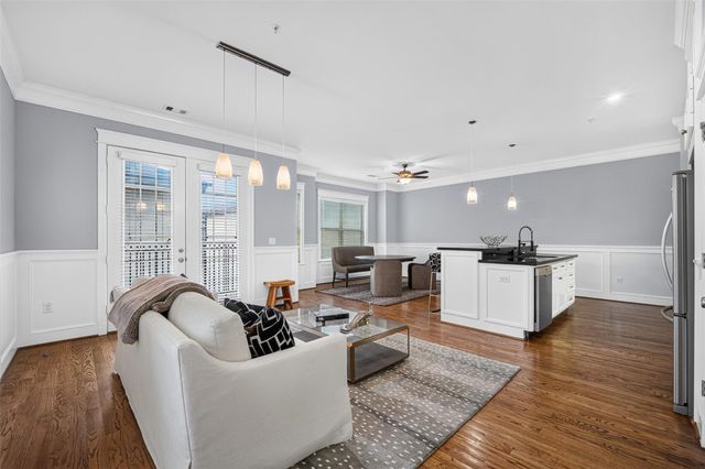 2802 Morrison Street 210, Houston, TX 77009