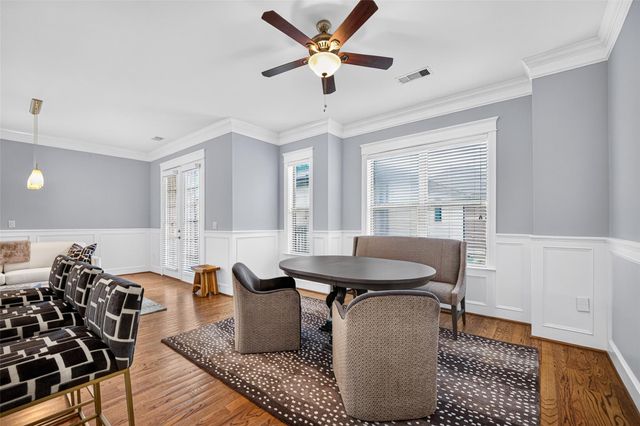 2802 Morrison Street 210, Houston, TX 77009