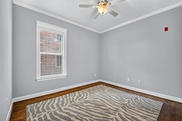 2802 Morrison Street 210, Houston, TX 77009