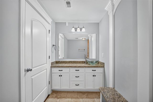 2802 Morrison Street 210, Houston, TX 77009
