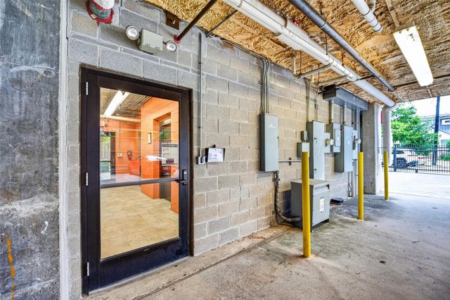 2802 Morrison Street 210, Houston, TX 77009