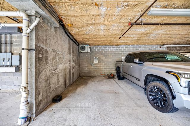 2802 Morrison Street 210, Houston, TX 77009