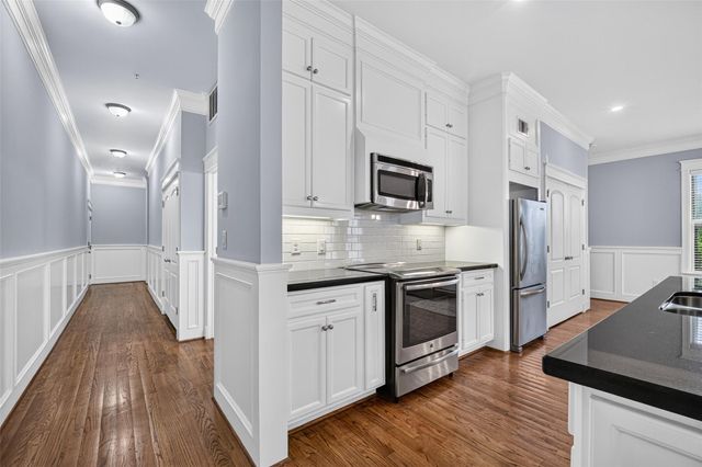 2802 Morrison Street 210, Houston, TX 77009
