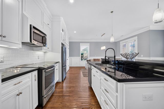 2802 Morrison Street 210, Houston, TX 77009