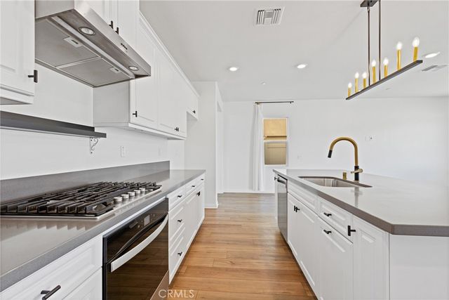 30348 Cedar Creek Way, Homeland, CA 92548