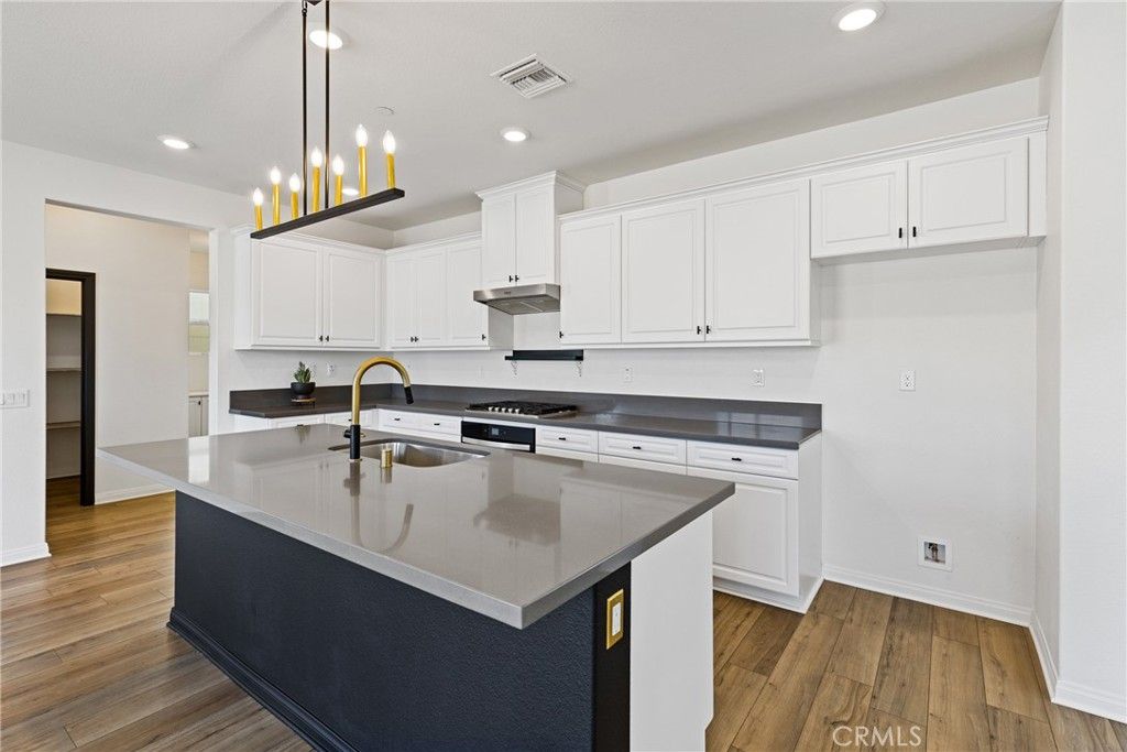 30348 Cedar Creek Way, Homeland, CA 92548