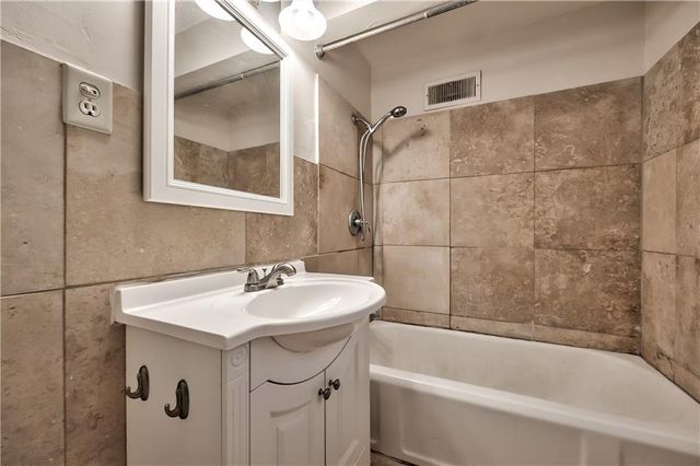 8037 Jefferson Street, Kansas City, MO 64114