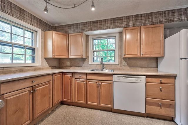 8037 Jefferson Street, Kansas City, MO 64114