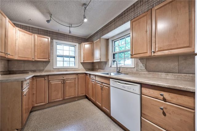 8037 Jefferson Street, Kansas City, MO 64114