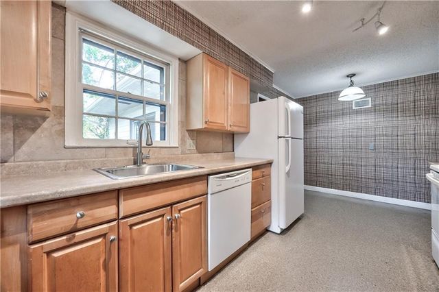 8037 Jefferson Street, Kansas City, MO 64114