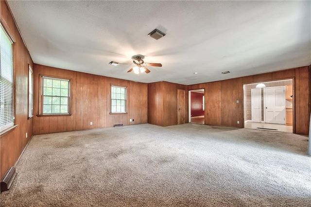 8037 Jefferson Street, Kansas City, MO 64114