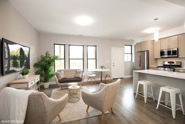 5038 S Saint Lawrence Avenue 2N, Chicago, IL 60615