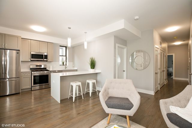 5038 S Saint Lawrence Avenue 2N, Chicago, IL 60615