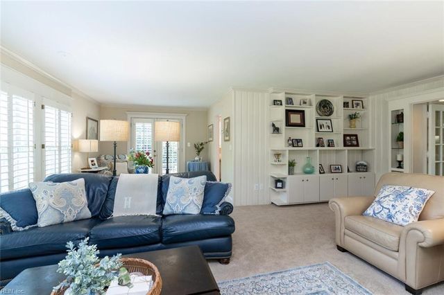 185 Orleans CIR, Norfolk, VA 23509