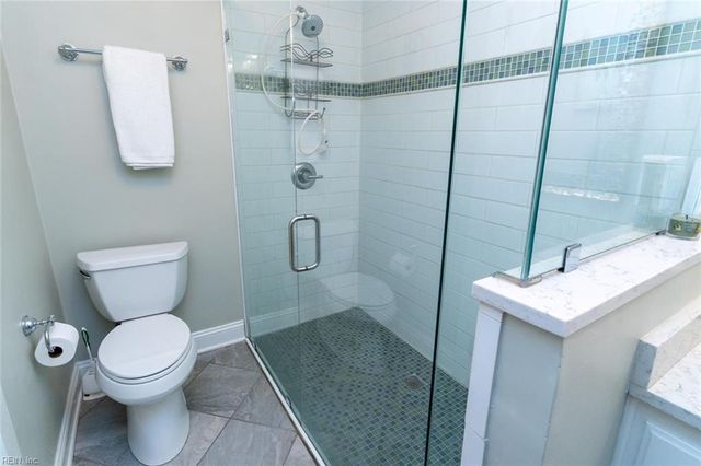 185 Orleans CIR, Norfolk, VA 23509