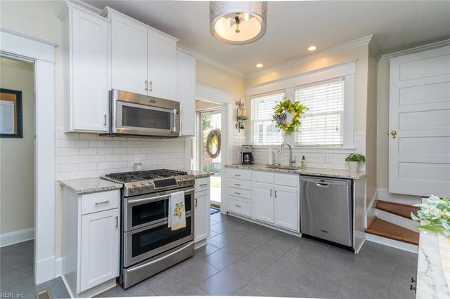 185 Orleans CIR, Norfolk, VA 23509