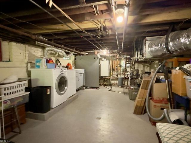 185 Orleans CIR, Norfolk, VA 23509