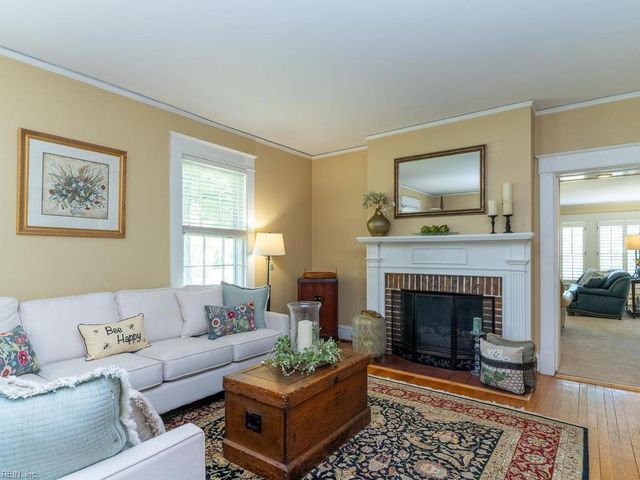 185 Orleans CIR, Norfolk, VA 23509