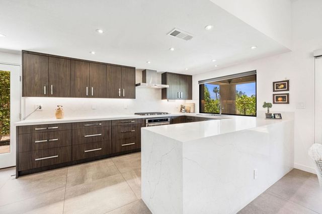 73183 Silverleaf Court, Palm Desert, CA 92260