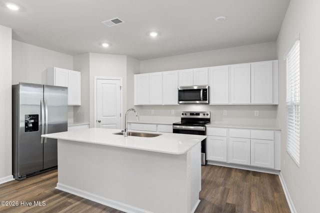 98 Maymont Street NW, Supply, NC 28462