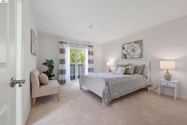 651 Moraga Rd 12, Moraga, CA 94556