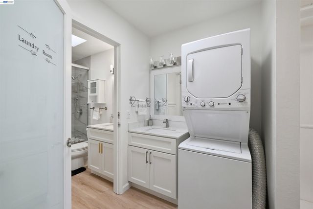 651 Moraga Rd 12, Moraga, CA 94556