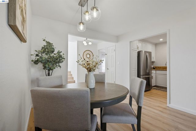 651 Moraga Rd 12, Moraga, CA 94556