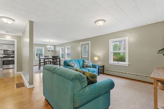 1113 Valparaiso Street, Valparaiso, IN 46383