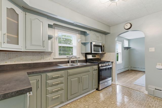 1113 Valparaiso Street, Valparaiso, IN 46383