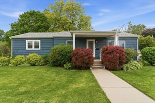 1113 Valparaiso Street, Valparaiso, IN 46383
