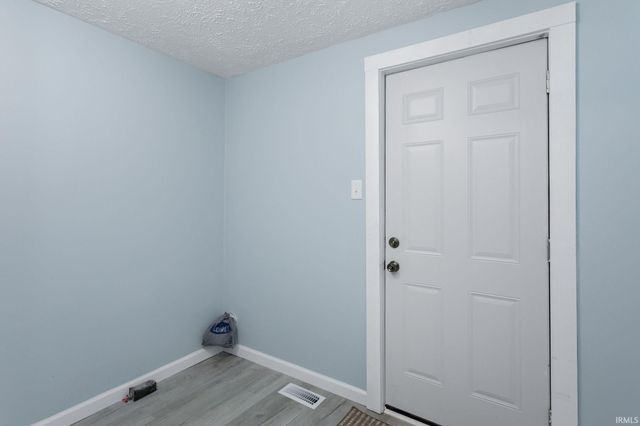 731 W Blaine Avenue, Elkhart, IN 46516